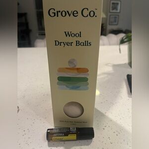 Grove Co Wool Dryer Balls w Oil Essence